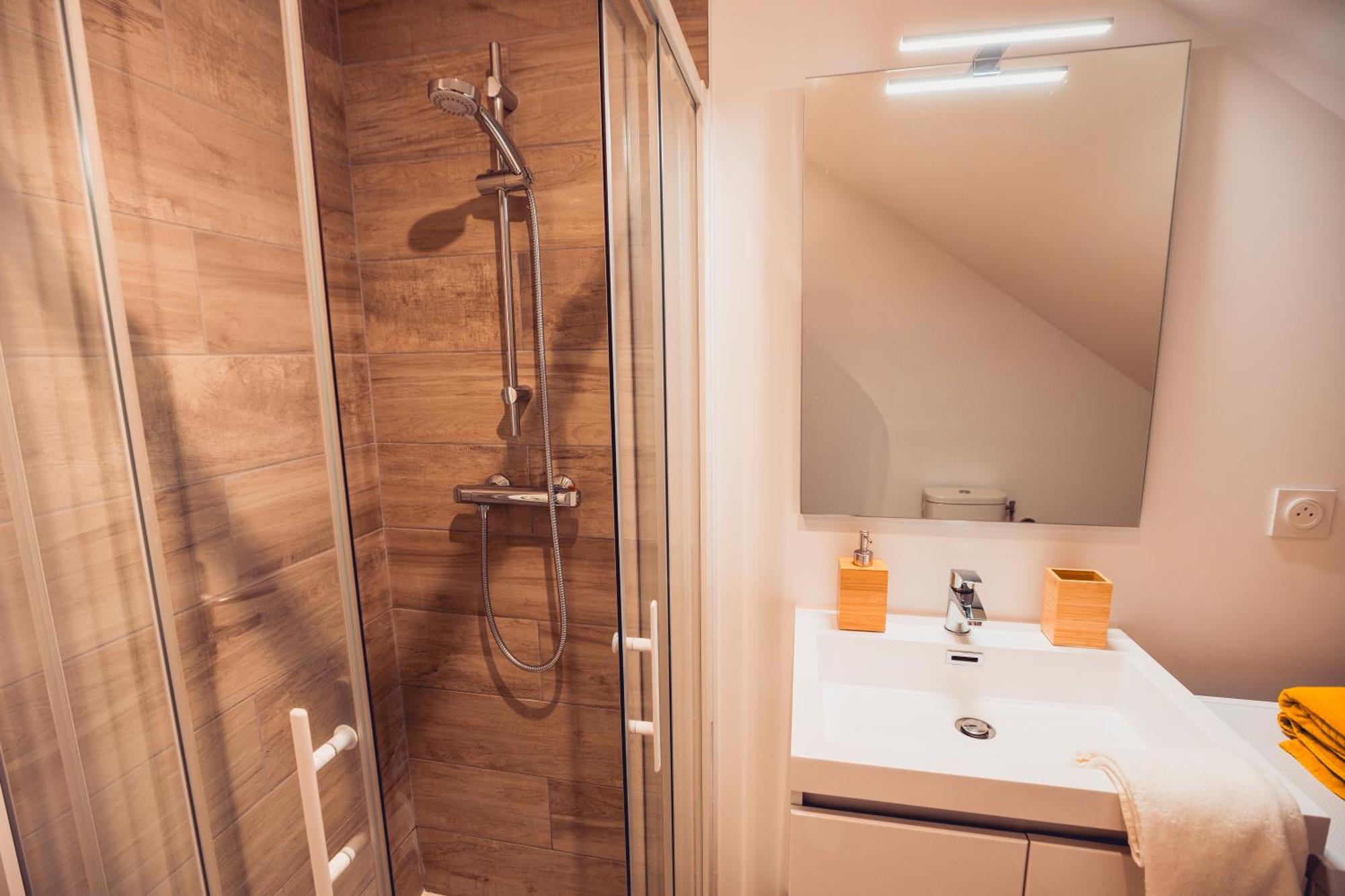 Châteauroux Loft Lumineux Tres Spacieux - Parking Gratuit מראה חיצוני תמונה